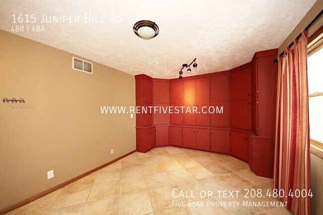 Building Photo - 1615 Juniper Hill Rd