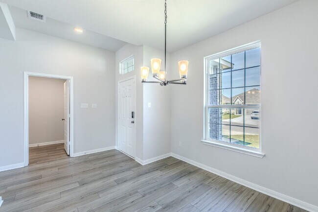 Building Photo - Welcome Home to Modern Comfort in Troy, TX!