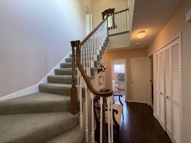 Building Photo - Fully Furnished 4-Bedroom Home in Bay Park...