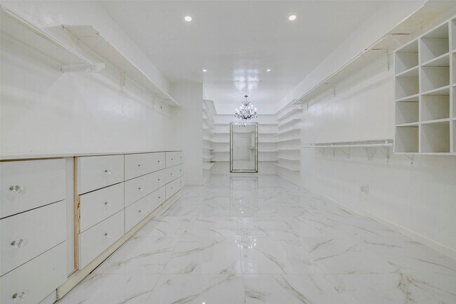 Building Photo - 15838 Red Hill Trail