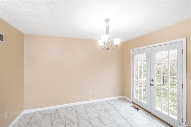 Building Photo - 1369 Nykiel Ct