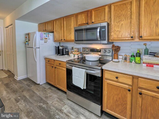 Building Photo - 108 Seabright Way