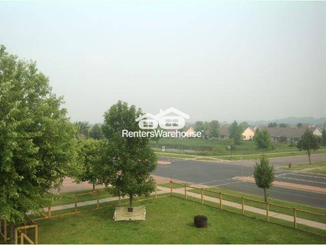 Building Photo - 623 Bunker Dr