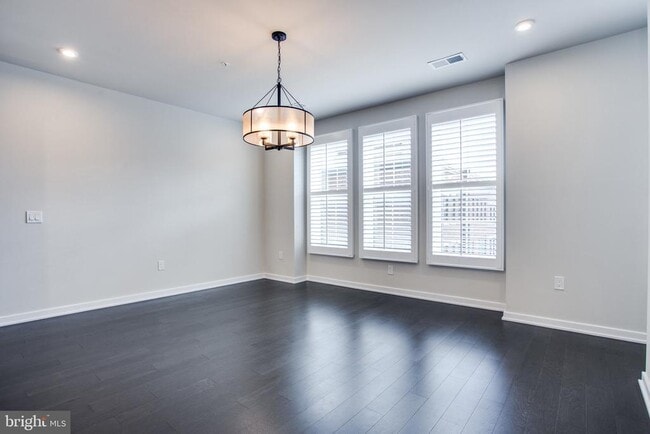 Building Photo - 7510 Sawyer Farm Wy