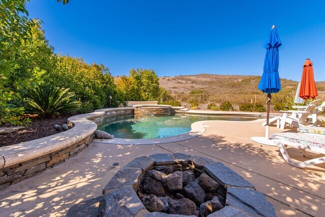 Building Photo - 2663 Yellowwood Dr