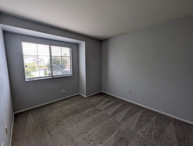 Building Photo - Spacious Bay Point 3/2.5 Home with Excelle...