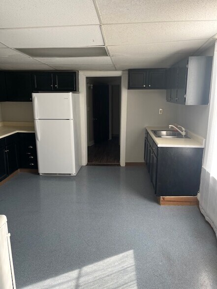 kitchen - 233 S Market St