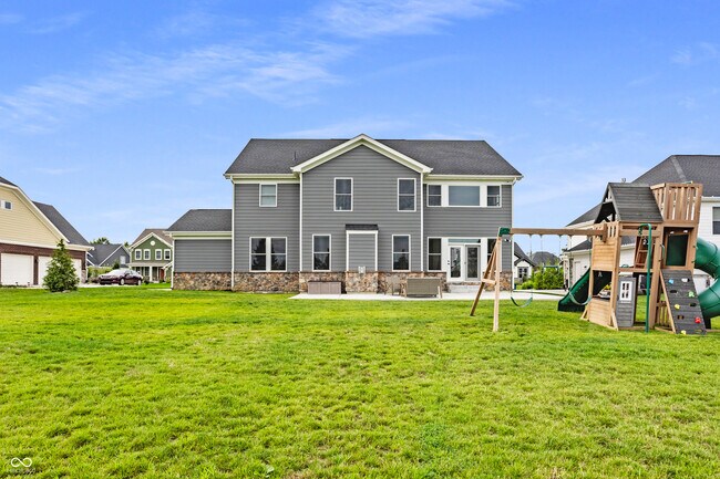 Building Photo - 14662 Golden Fox Ct.