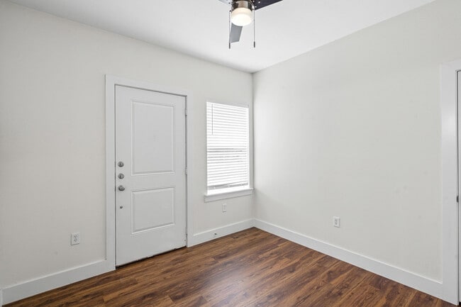 Building Photo - 3126 Lubbock Ave