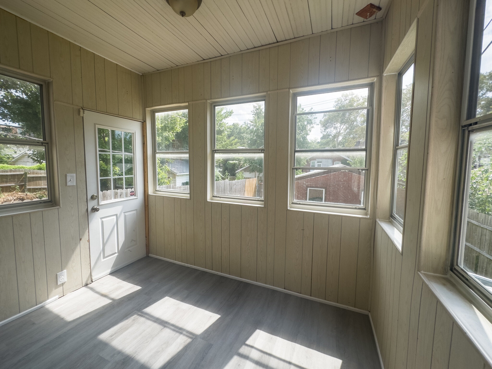 Building Photo - 3626 Montana St