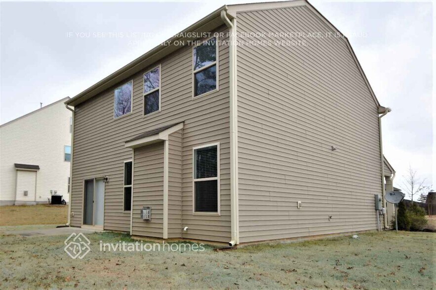 Building Photo - 84 Hemlock Green Ln