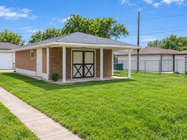 Building Photo - 14444 Ellis Ave