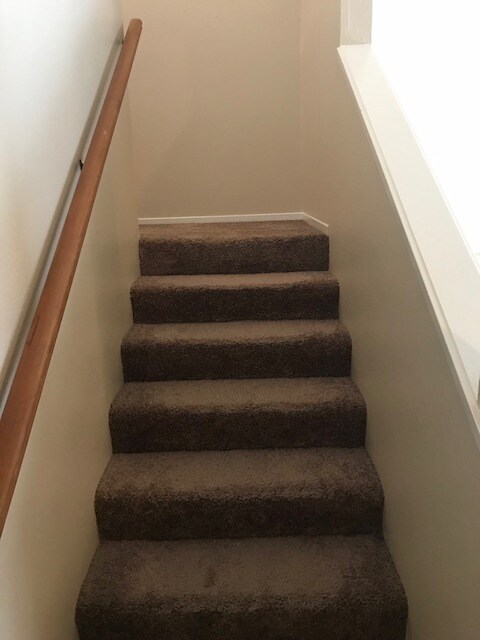 Building Photo - AJ-817