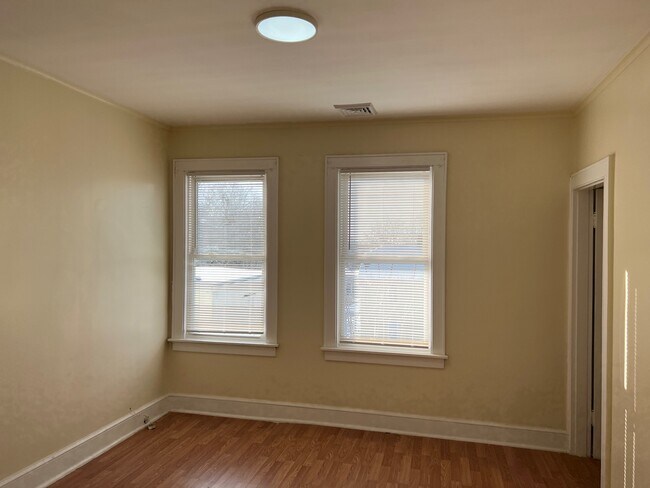 Building Photo - 95 Rumford St