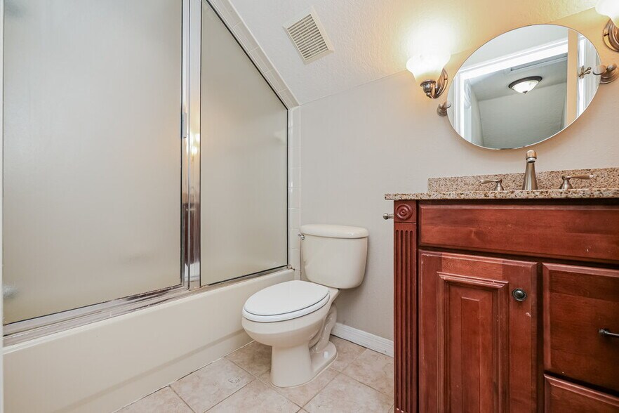 Building Photo - 6009 Kiteridge Dr