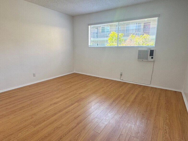 Building Photo - 5440 Quakertown Ave