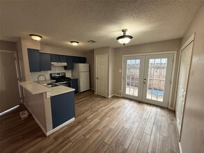 Building Photo - 1802 Nicole Cir