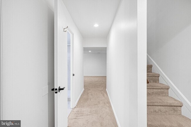 Building Photo - 17515 Sabrina Terrace