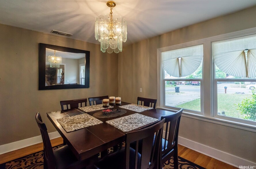 Dining room - 7120 Palm Ave