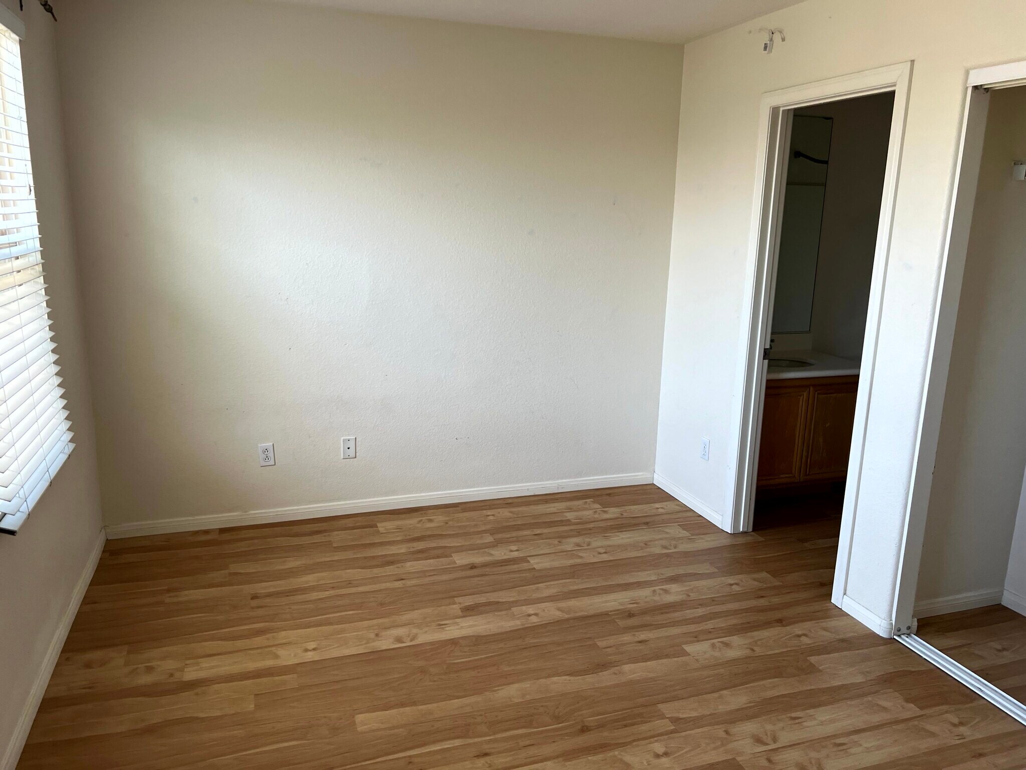 Building Photo - 1840 Spring Straw Ln