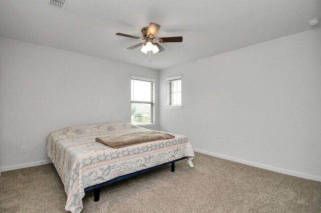 Building Photo - 5411 Cavall Rd