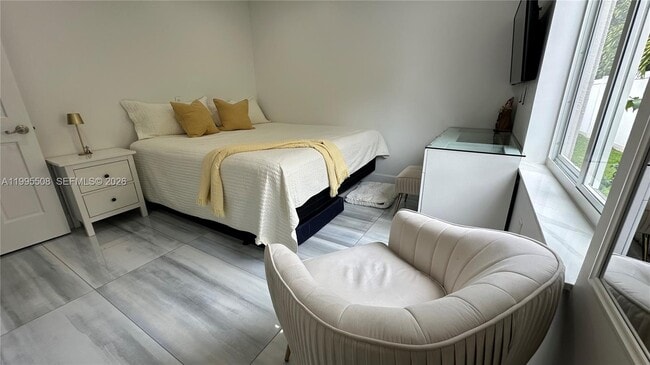 Building Photo - 13411 SW 17th Ct