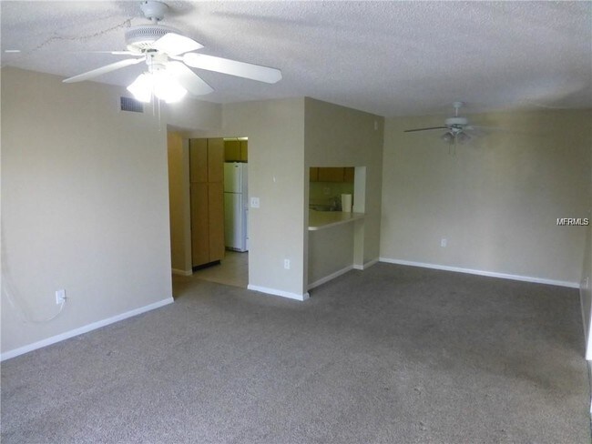 Building Photo - 1182 Pine Ridge Cir W