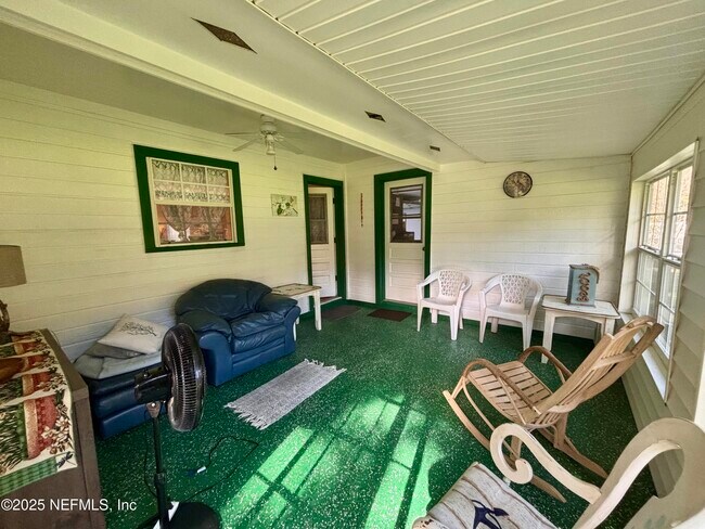 Building Photo - 15813 Butch Baine Dr