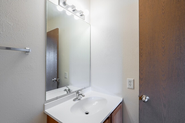 Building Photo - 5718 Canaveral Dr