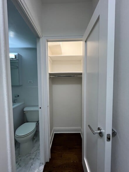 Building Photo - 20 Beekman Pl