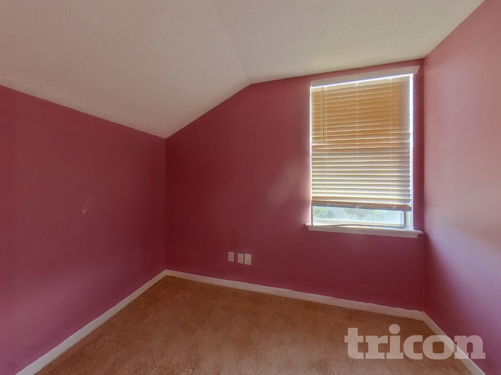 Building Photo - 1930 Bluets Ct