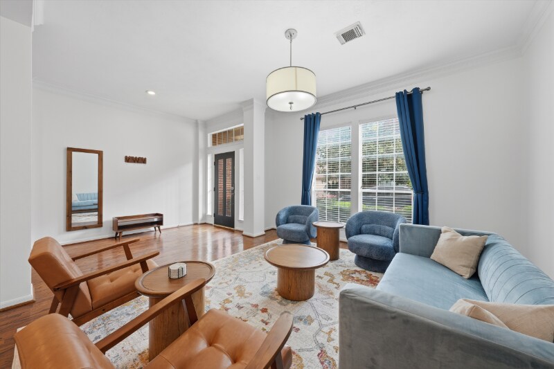 Building Photo - 4120 E Northampton Pl