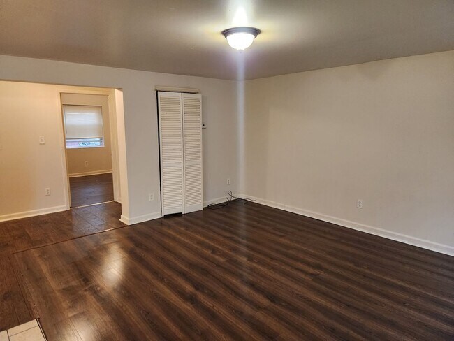 Building Photo - 3726-3728 Winnebago St