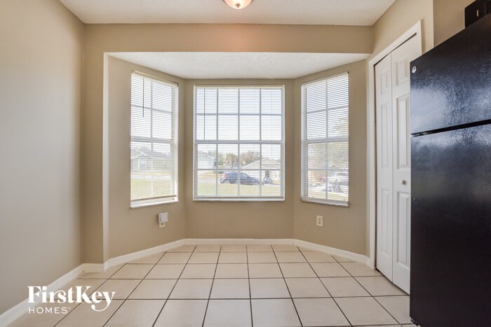 Building Photo - 7543 Groveoak Dr