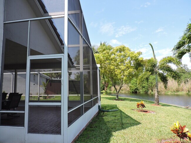 Building Photo - 21221 Sawmill Ct