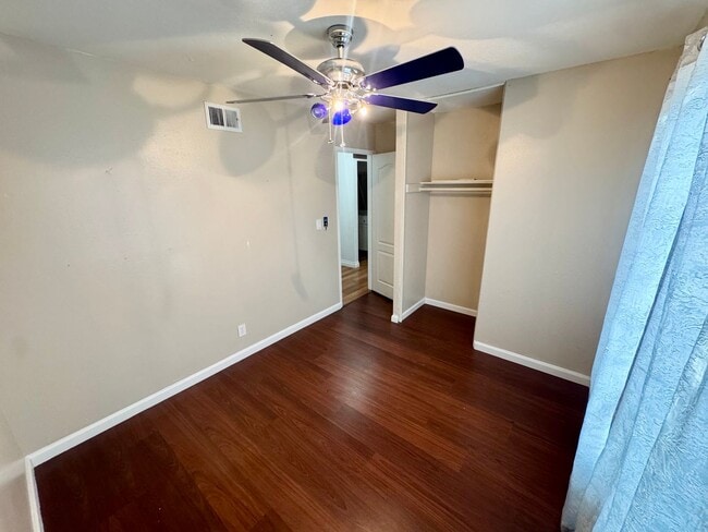 Building Photo - Beautiful 4 bedroom in West Lancaster