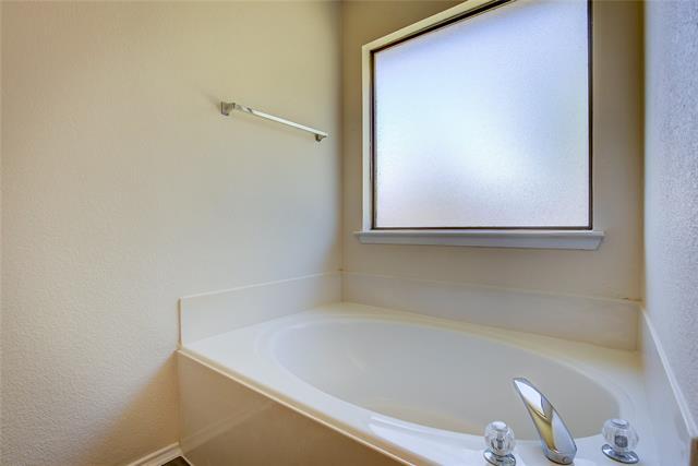 Building Photo - 1060 Appaloosa Cir