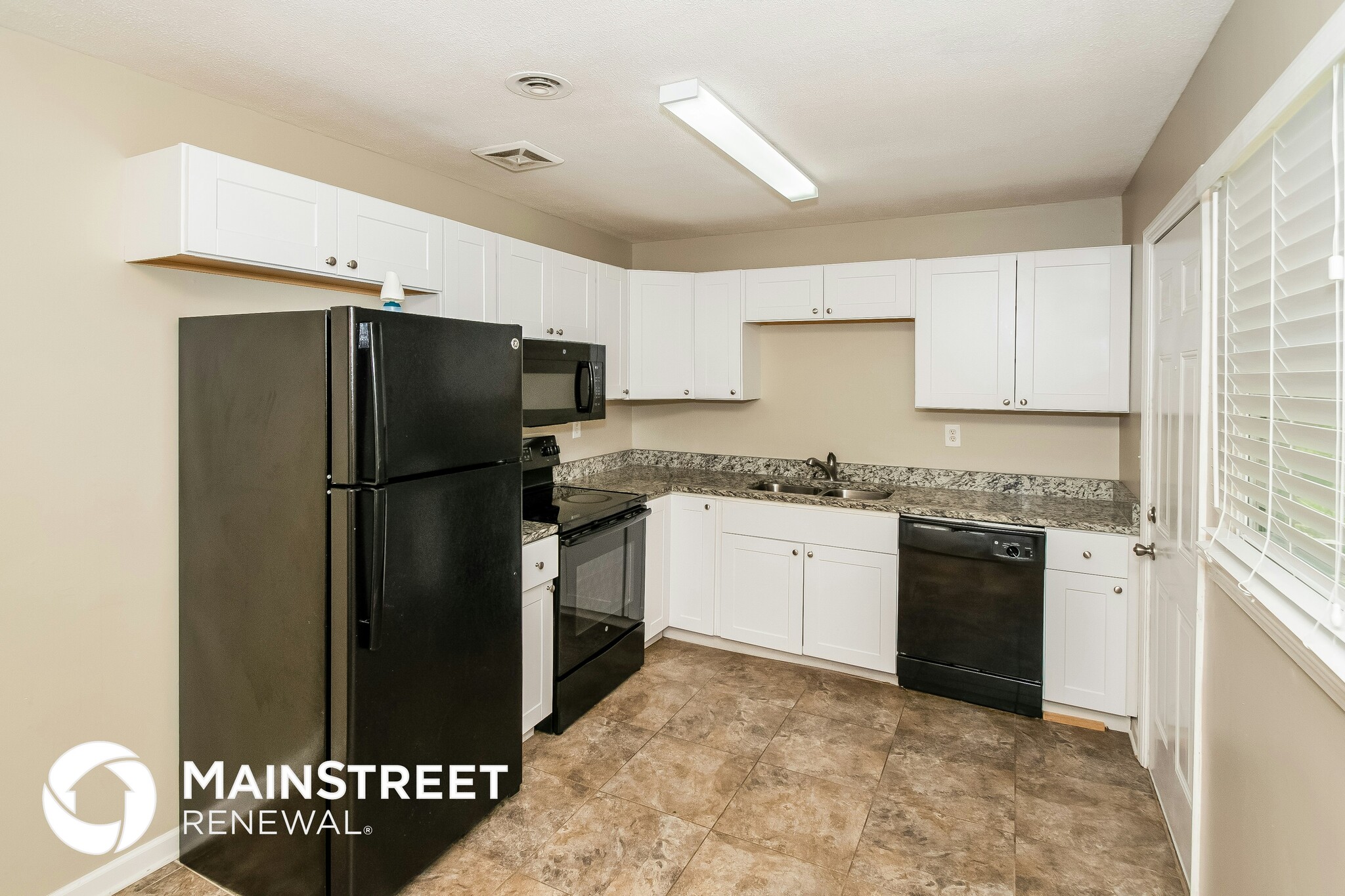 Building Photo - 209 Pine St