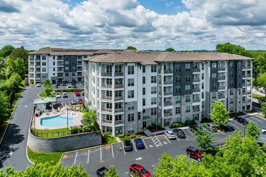 Building Photo - The Residence at Old Hickory Lake