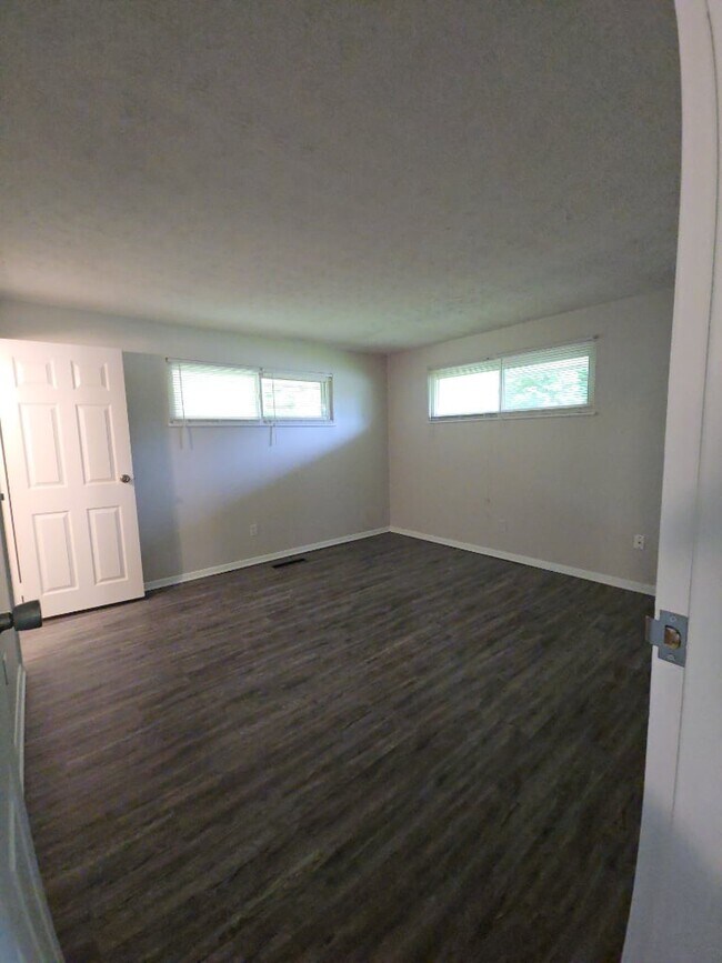 Building Photo - 5612 Harshmanville Rd