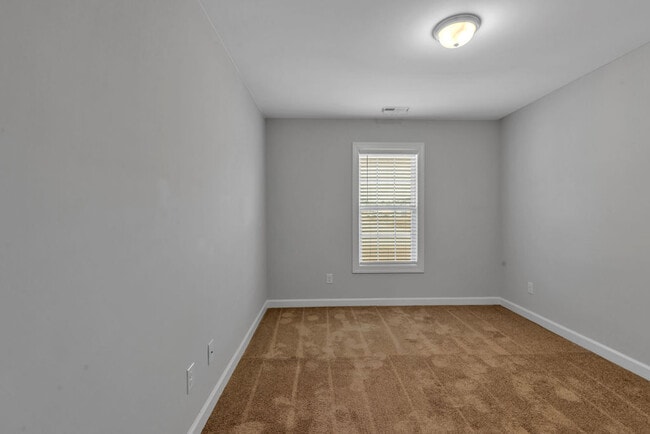 Building Photo - 202 Browns Ferry Rd