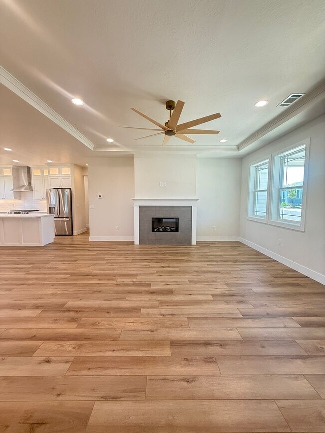 Building Photo - Beautiful New 3 Bed, 2 Bath Home in Northeast Medford