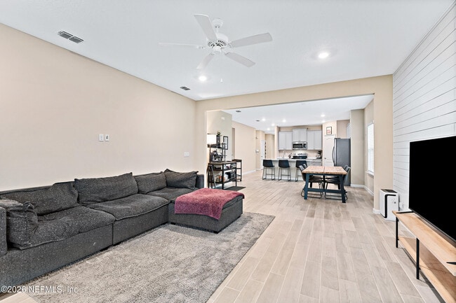 Building Photo - 10206 Powell Creek Ct