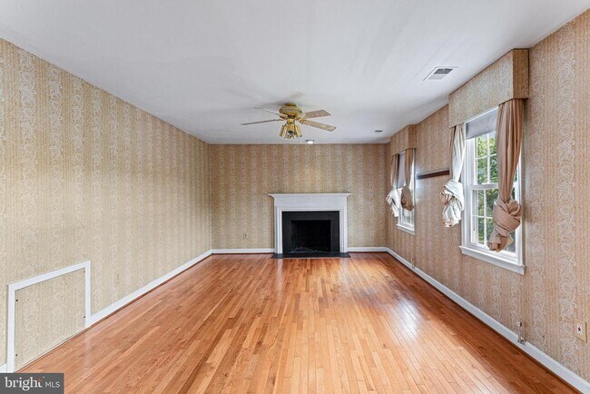 Building Photo - 7416 Royal Dominion Dr
