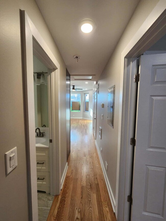 Building Photo - 6321 S Eberhart Ave