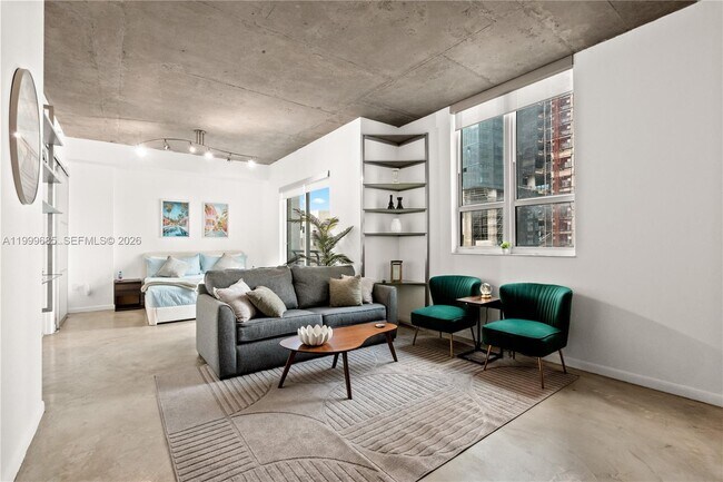 Building Photo - 234 NE 3rd St