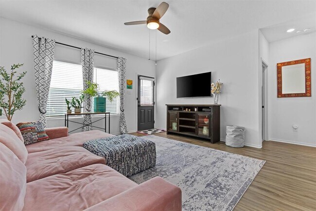 Building Photo - 414 Geode Glen