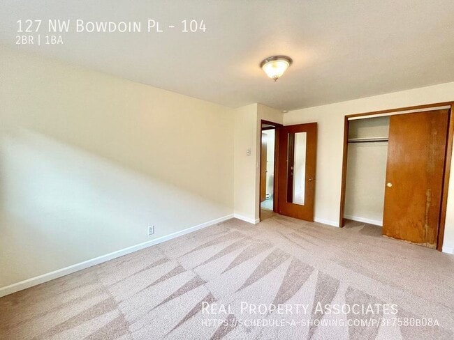 Building Photo - 127 NW Bowdoin Pl