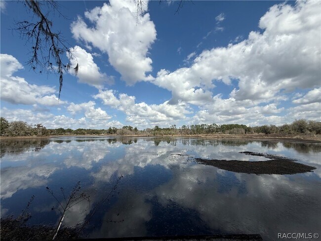 Building Photo - 2235 W Springlake Dr