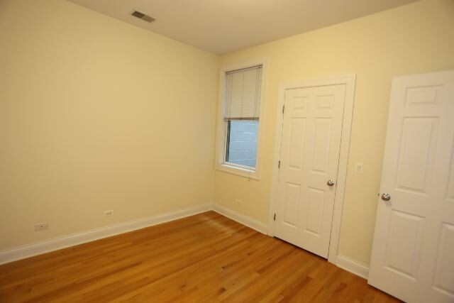 Building Photo - 1724 W Belmont Ave